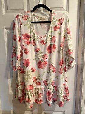 Women's Scoop Neck Floral Ruffle Tunic - Pink Floral